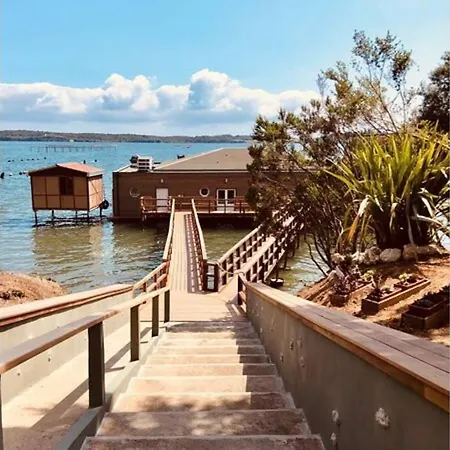 Apartment Marine De Bravone T2 Terrasse Front De - Pieds Dans L'eau - Clim - Piscine - Wifi Linguizzetta