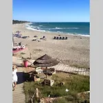 Appartement Marine De Bravone T2 Terrasse Front De - Pieds Dans L'eau - Clim - Piscine - Wifi Linguizzetta