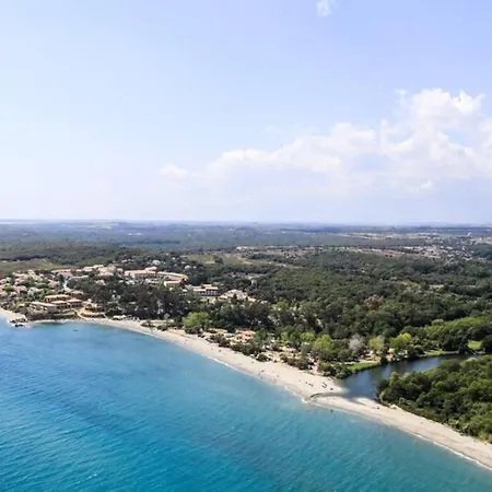 Appartement Marine De Bravone T2 Terrasse Front De - Pieds Dans L'eau - Clim - Piscine - Wifi