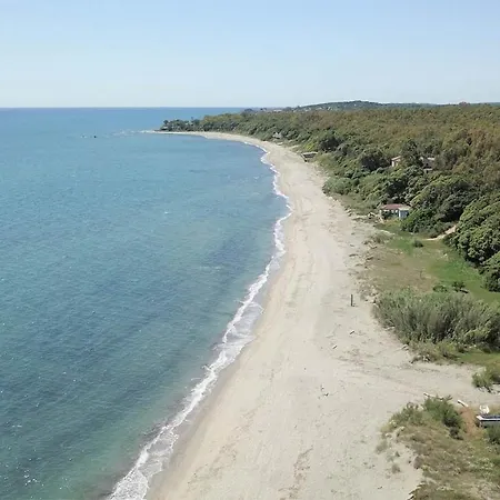 Marine De Bravone Pieds Dans L'eau Linguizzetta